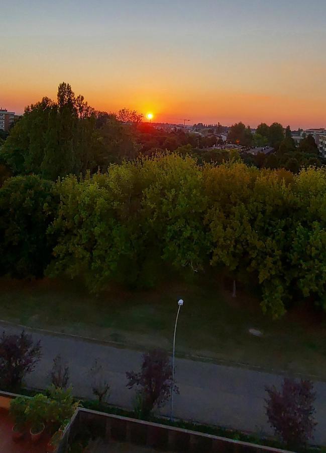 Il Sole Apartment Carpi Bagian luar foto