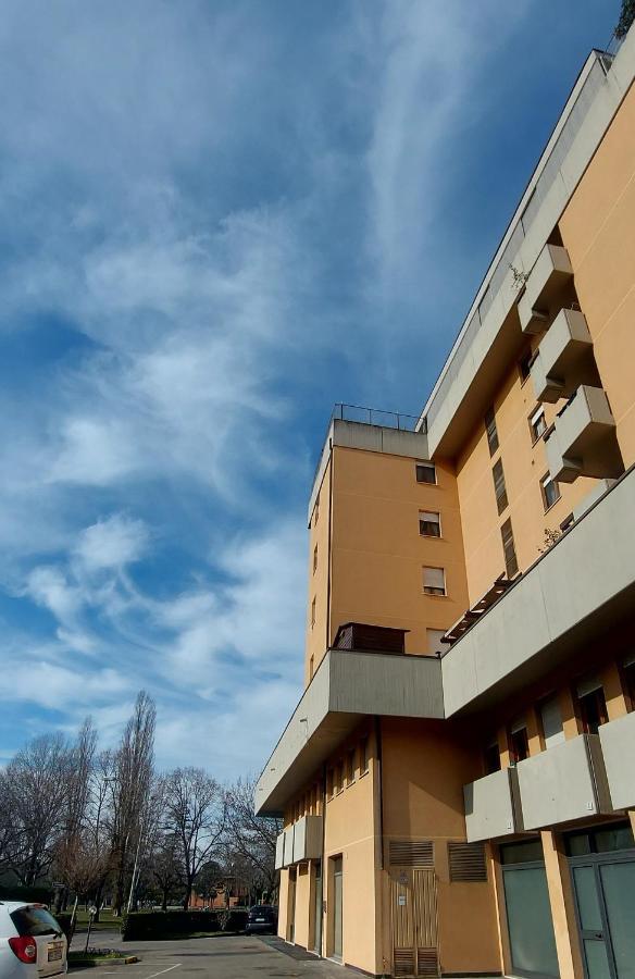 Il Sole Apartment Carpi Bagian luar foto